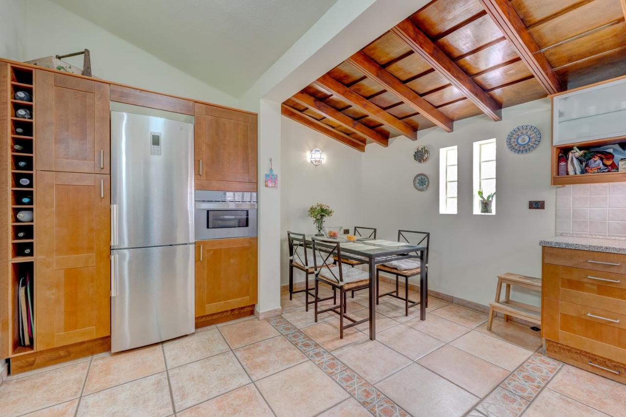 Buenavista Panoramic Villa In Costa Adeje Екстериор снимка