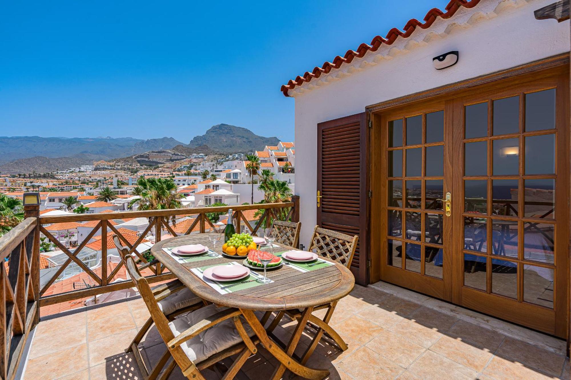 Buenavista Panoramic Villa In Costa Adeje Екстериор снимка